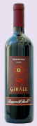 "Girale primitivo vino tinto" Primitivo I.G.T. "Salento" Red wine Grapes: Primitivo 100% Después del despalillado y el estrujado el vino viene introducido en un vinificador donde es sotopuesto a la fermentación en rojo por un período de 15-16 días a temperatura controlada (25 °C). Después de la decantación se completa la fermentación en tanques de acero inox de 150 hl. Alcohol 13,00% vol. Difícil equivocarse, es un vino prestigiado para el asado y salvagina, se acompaña optimamente con quesos envejecido, se une bien con los ahumados. 